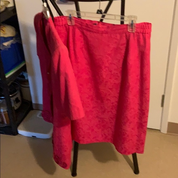 Suits - Picture 4 of 4